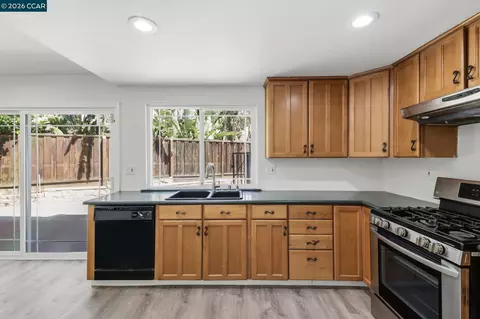 Kitchen - 2750 Gomes Ct, Tracy, CA 95376 photo 1 of 1