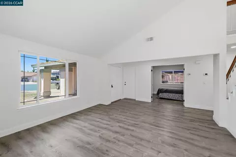 Living - 2750 Gomes Ct, Tracy, CA 95376 photo 2 of 13