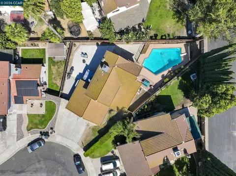 View/Area - 2750 Gomes Ct, Tracy, CA 95376 photo 4 of 5