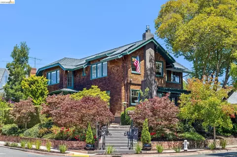 66 Manor Dr, Piedmont, CA 94611