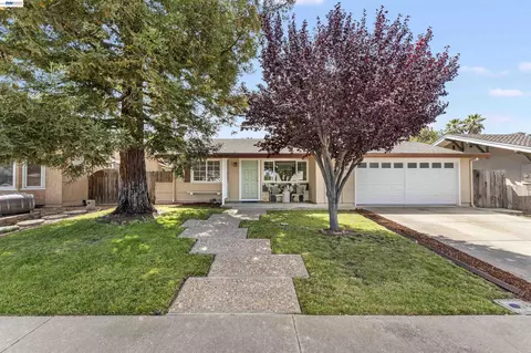 5253 Iris Way, Livermore, CA 94551