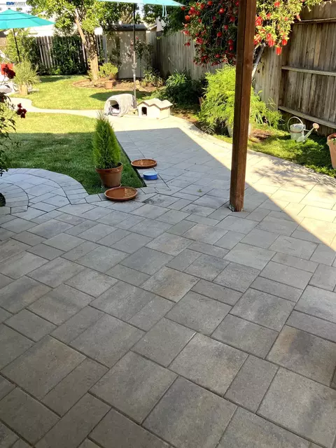 Exterior - 1066 Maple Ave, Vallejo, CA 94591 photo 9 of 19