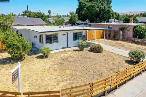 10 Canal Dr, Bay Point, CA 94565 photo 1