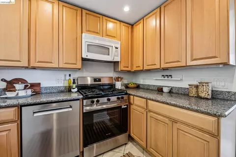 Kitchen - 639 Cragmont, Berkeley, CA 94708 photo 3 of 3