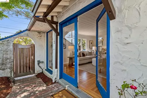 Entry Way - 639 Cragmont, Berkeley, CA 94708 photo 1 of 4