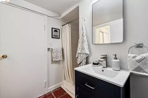 Bath - 639 Cragmont, Berkeley, CA 94708 photo 2 of 3