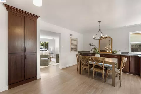 Dining - 695 Debra St, Livermore, CA 94550 photo 2 of 3