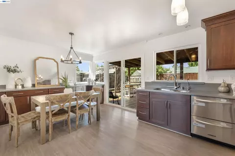 Dining - 695 Debra St, Livermore, CA 94550 photo 1 of 3