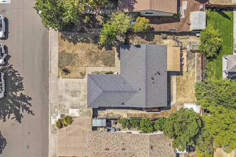 View/Area - 695 Debra St, Livermore, CA 94550 photo 6 of 14