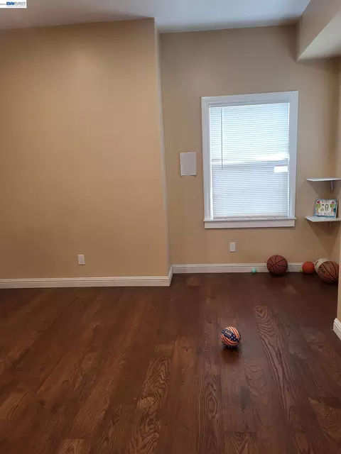Bedroom - 2137 E 27th, Oakland, CA 94606 photo 3 of 3