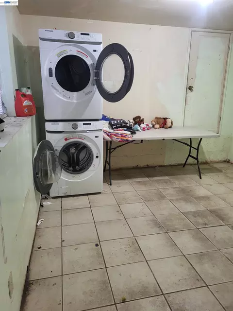 Other - 2137 E 27th, Oakland, CA 94606 photo 6 of 8
