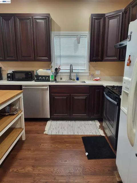 Kitchen - 2137 E 27th, Oakland, CA 94606 photo 1 of 2