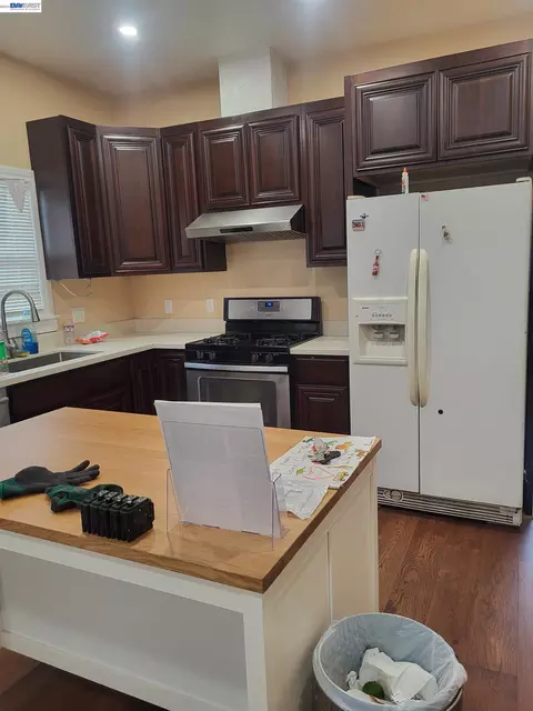 Kitchen - 2137 E 27th, Oakland, CA 94606 photo 2 of 2