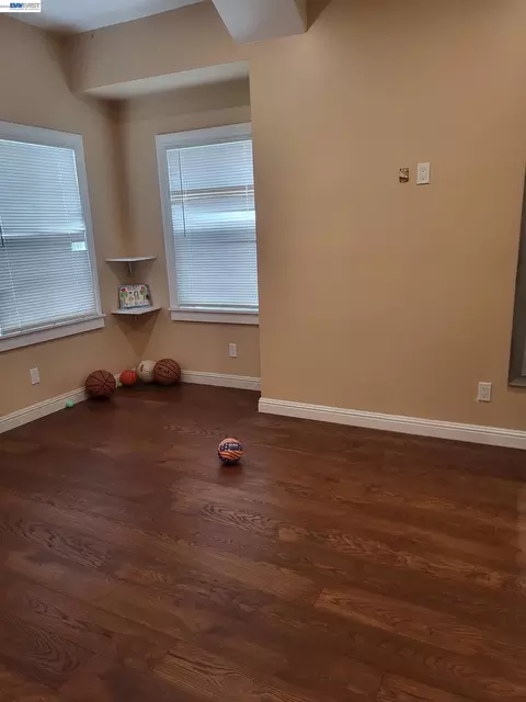 Other - 2137 E 27th, Oakland, CA 94606 photo 2 of 8