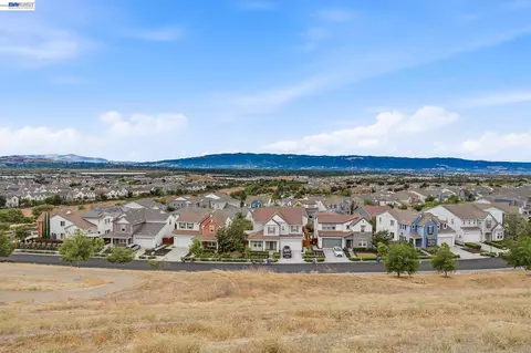 View/Area - 4726 S Spago Dr, Dublin, CA 94568 photo 4 of 10