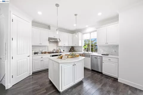 Kitchen - 4726 S Spago Dr, Dublin, CA 94568 photo 2 of 6