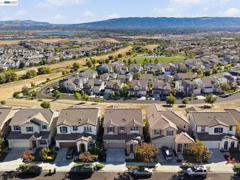View/Area - 4726 S Spago Dr, Dublin, CA 94568 photo 7 of 10