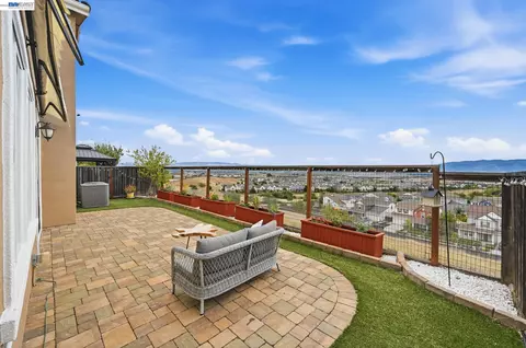 Exterior - 4726 S Spago Dr, Dublin, CA 94568 photo 7 of 7