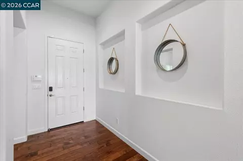 Entry Way - 5204 Skyler Ct, Concord, CA 94521 photo 3 of 3