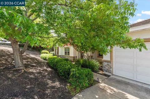 Exterior - 5204 Skyler Ct, Concord, CA 94521 photo 3 of 7