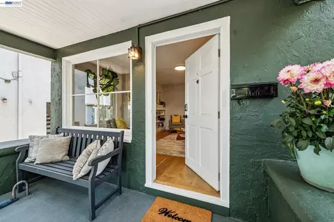 Entry Way - 1349 Hearst Ave, Berkeley, CA 94702 photo 1 of 1