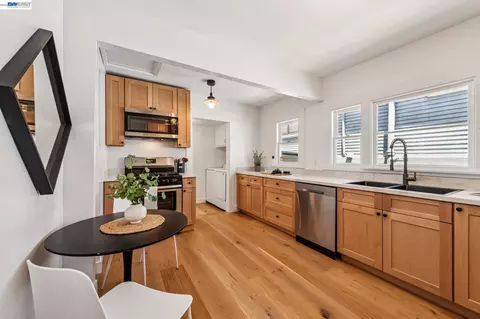 Kitchen - 1349 Hearst Ave, Berkeley, CA 94702 photo 1 of 3