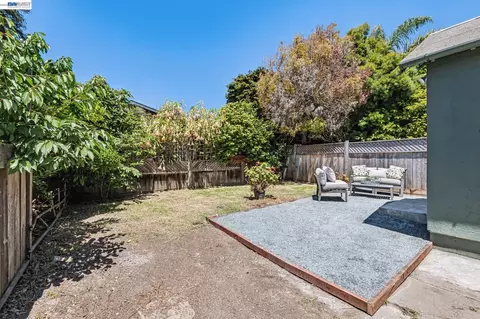 Exterior - 1349 Hearst Ave, Berkeley, CA 94702 photo 3 of 10