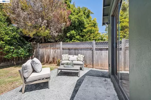 Exterior - 1349 Hearst Ave, Berkeley, CA 94702 photo 2 of 10