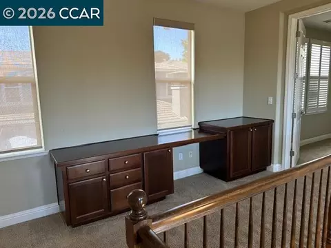 Entry Way - 1117 Azuar Ave, Vallejo, CA 94592 photo 6 of 6