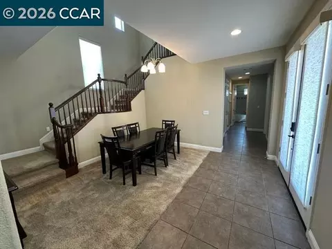 Entry Way - 1117 Azuar Ave, Vallejo, CA 94592 photo 1 of 6