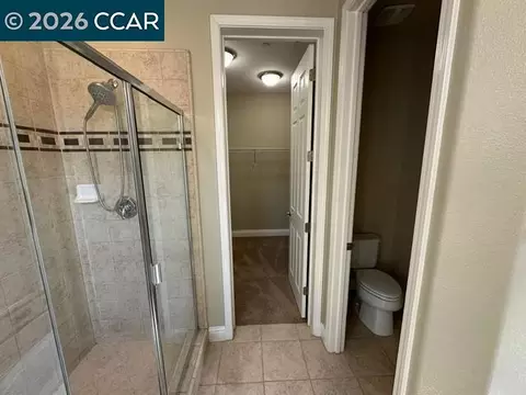 Entry Way - 1117 Azuar Ave, Vallejo, CA 94592 photo 4 of 6