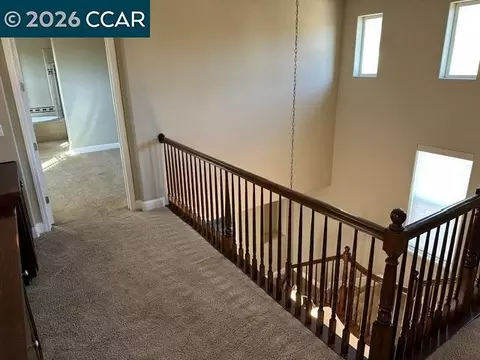 Entry Way - 1117 Azuar Ave, Vallejo, CA 94592 photo 3 of 6
