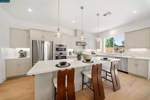 Kitchen - 207 Bisque Ct, San Ramon, CA 94583 photo 3 of 5