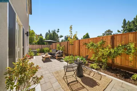 Exterior - 207 Bisque Ct, San Ramon, CA 94583 photo 3 of 6
