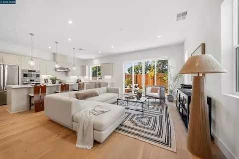 Living - 207 Bisque Ct, San Ramon, CA 94583 photo 1 of 3