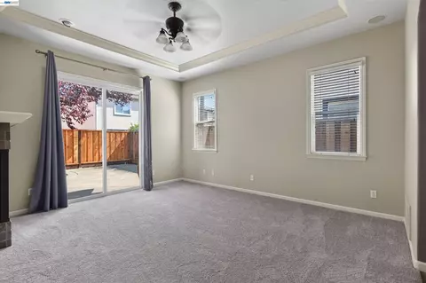 Living - 2243 Winchester Loop, Discovery Bay, CA 94505 photo 4 of 8
