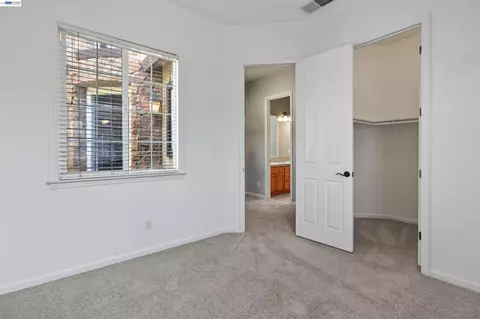 Bedroom - 2243 Winchester Loop, Discovery Bay, CA 94505 photo 3 of 5
