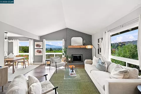 Living - 566 Webster Dr, Martinez, CA 94553 photo 1 of 3
