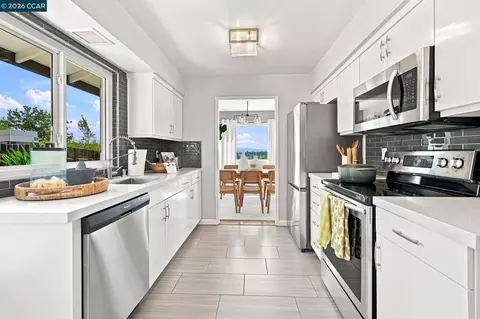 Kitchen - 566 Webster Dr, Martinez, CA 94553 photo 1 of 1