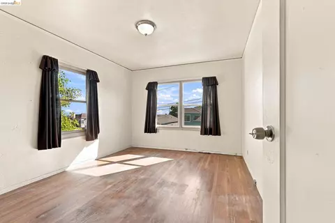 Bedroom - 3000 Morcom Ave, Oakland, CA 94619 photo 6 of 9
