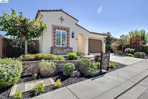 1930 Barbaresco Ln, Brentwood, CA 94513