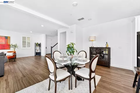 Dining - 4176 Healdsburg Way, Dublin, CA 94568 photo 2 of 2