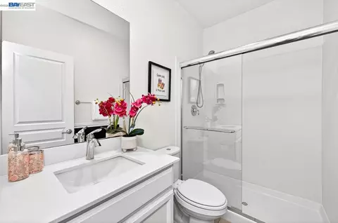 Bath - 4176 Healdsburg Way, Dublin, CA 94568 photo 1 of 4