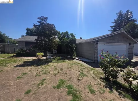 218 Bryan Ave, Roseville, CA 95661