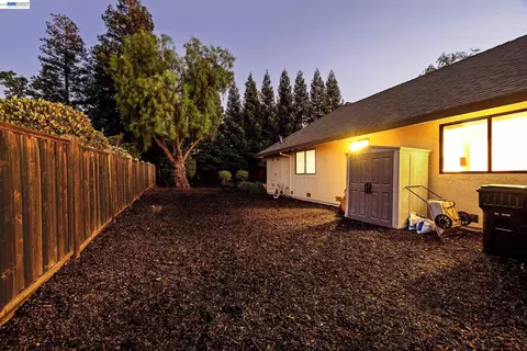 Exterior - 511 Rhea Way, Livermore, CA 94550 photo 22 of 28