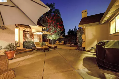 Exterior - 511 Rhea Way, Livermore, CA 94550 photo 25 of 28