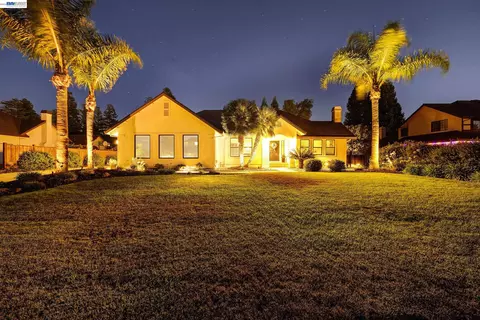 Exterior - 511 Rhea Way, Livermore, CA 94550 photo 14 of 28