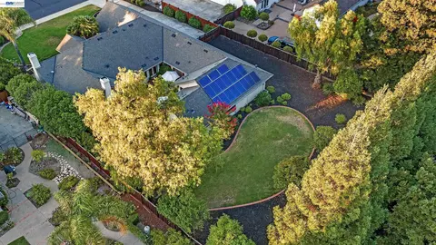 View/Area - 511 Rhea Way, Livermore, CA 94550 photo 3 of 12