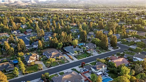 View/Area - 511 Rhea Way, Livermore, CA 94550 photo 12 of 12