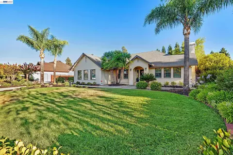 Exterior - 511 Rhea Way, Livermore, CA 94550 photo 2 of 28
